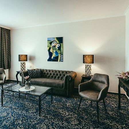 Landhotel Classic Oranienburg Bagian luar foto