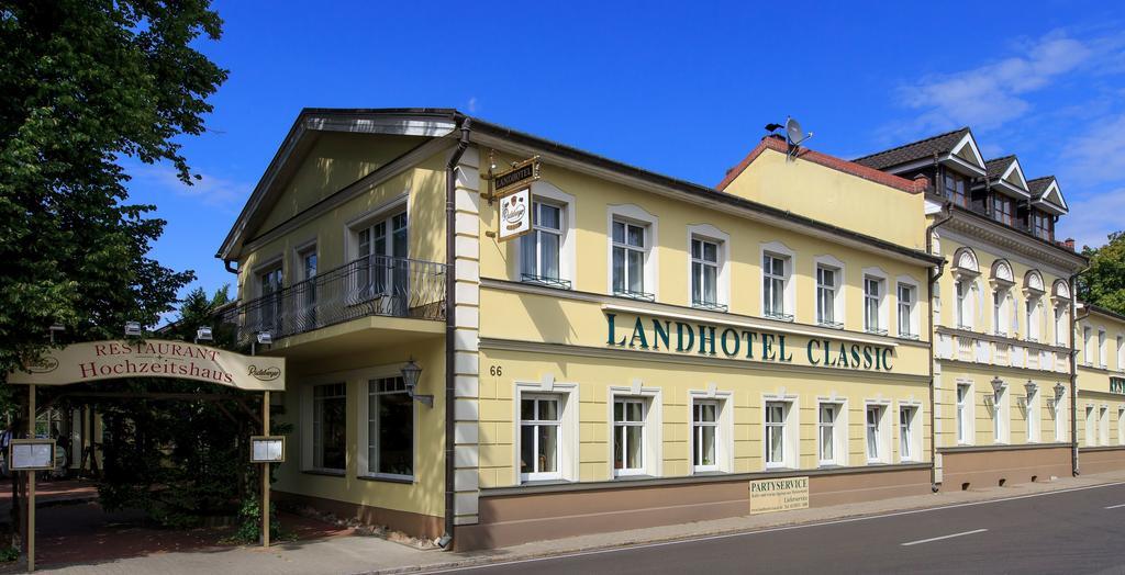 Landhotel Classic Oranienburg Bagian luar foto